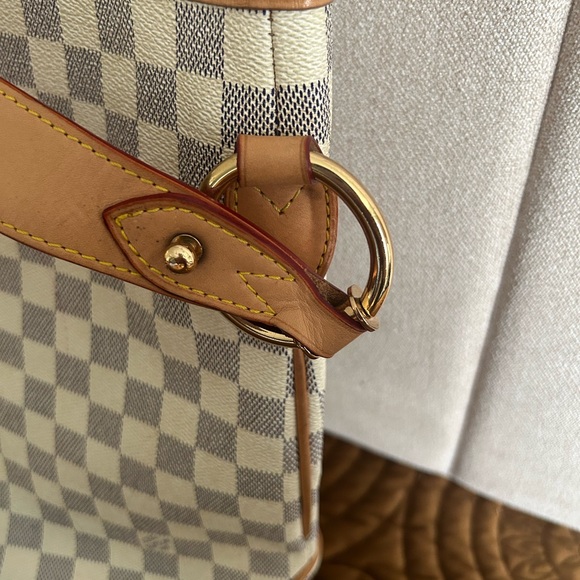 Fashion design Checkered medium women’s hand bag in White and gray - Picture 3 of 7